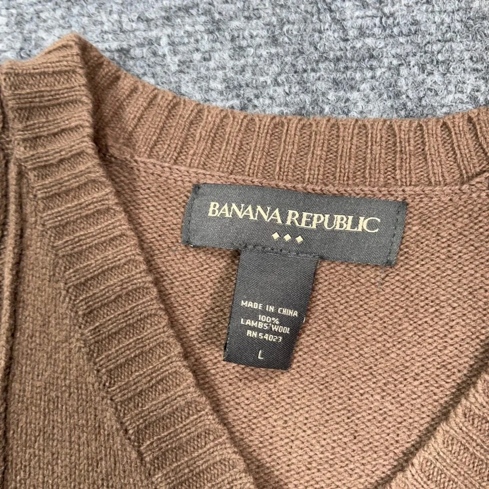 Banana Republic details no